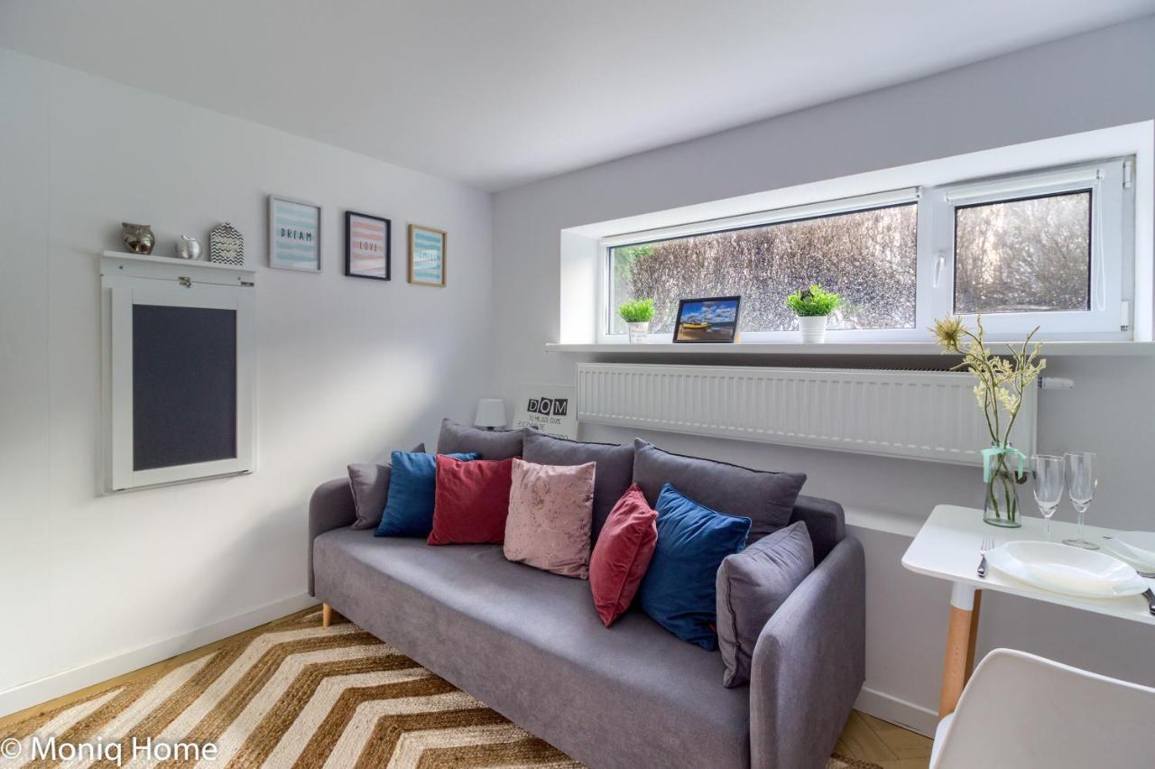 M&R Apartament Smart&Bright Batorego 16, Netflix, Free Wifi, Metro I Park Pole Mokotowskie, Stodola, Self Check-In, 5 Minut Od Centrum Varşova Dış mekan fotoğraf