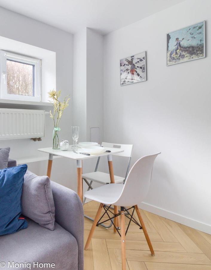 M&R Apartament Smart&Bright Batorego 16, Netflix, Free Wifi, Metro I Park Pole Mokotowskie, Stodola, Self Check-In, 5 Minut Od Centrum Varşova Dış mekan fotoğraf