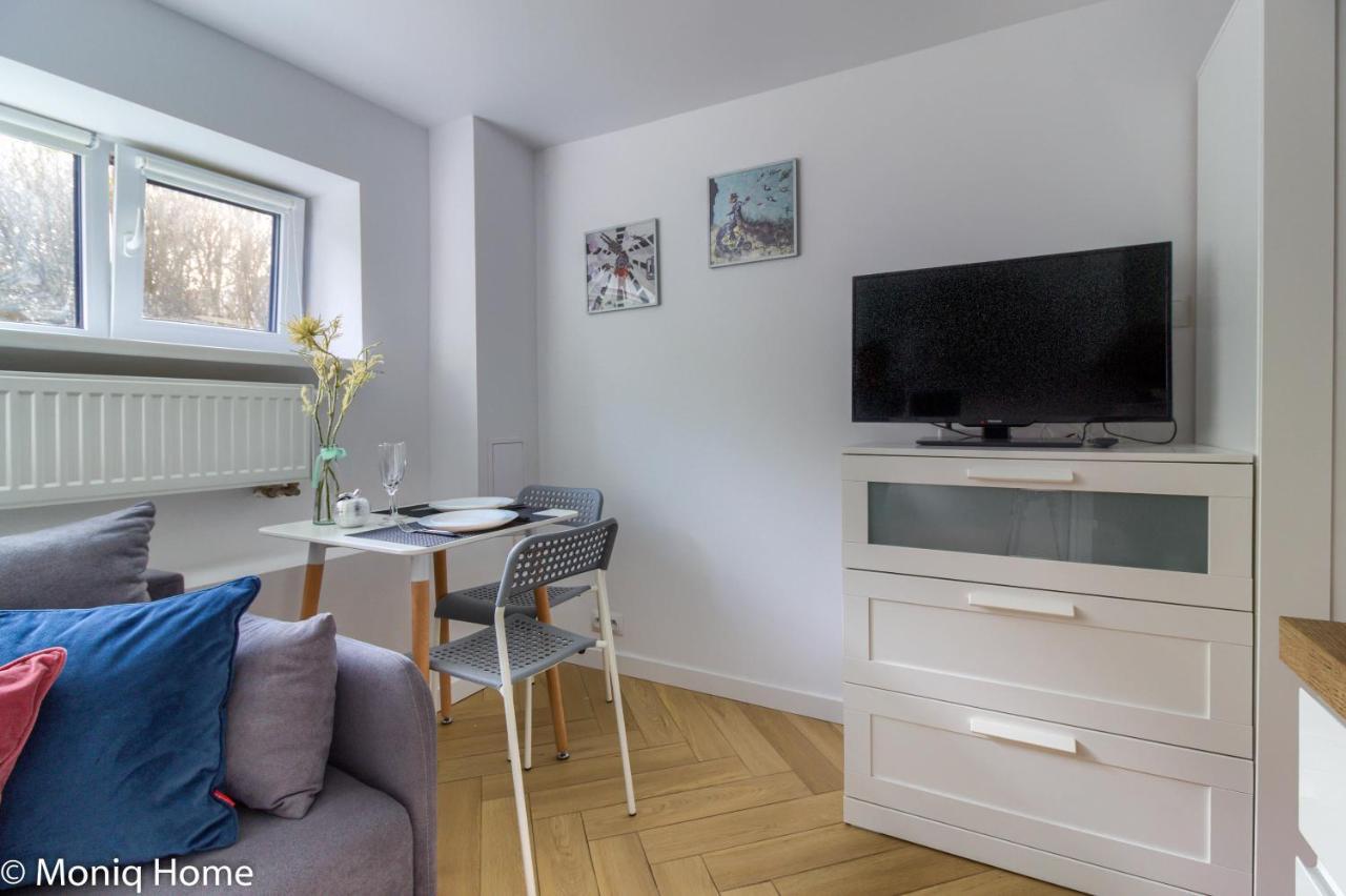M&R Apartament Smart&Bright Batorego 16, Netflix, Free Wifi, Metro I Park Pole Mokotowskie, Stodola, Self Check-In, 5 Minut Od Centrum Varşova Dış mekan fotoğraf
